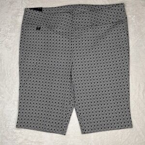 Rafaella Womens 18 Black High Waist Elastic‎ Waist Stretch Shorts 11" Inseam NEW